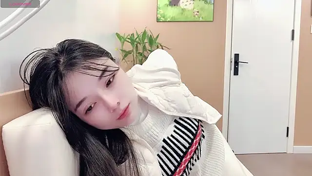 AKiKi711 online show from February 9, 2:48 pm