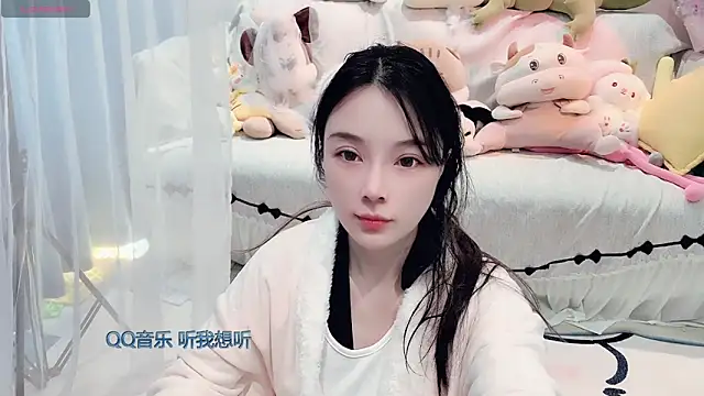 AKiKi711 online show from March 3, 5:03 am