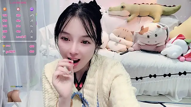 Snapshot of AKiKi711 chatting on December 1, 4:41 pm AKiKi711 online show from December 1, 4:41 pm