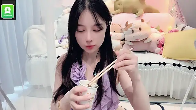 AKiKi711 online show from September 13, 4:45 am