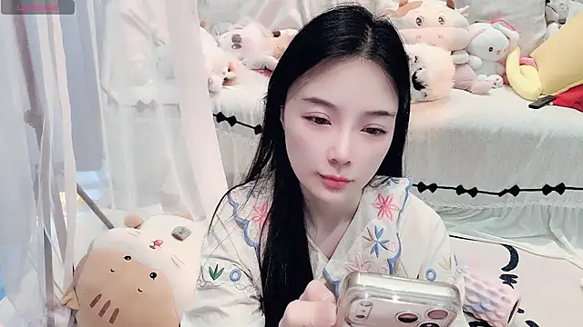 Snapshot of AKiKi711 chatting on June 14, 4:46 am AKiKi711 online show from June 14, 4:46 am