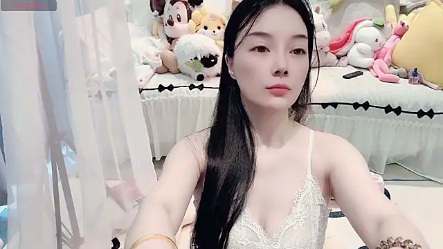 Snapshot of AKiKi711 chatting on June 16, 5:07 am AKiKi711 online show from June 16, 5:07 am