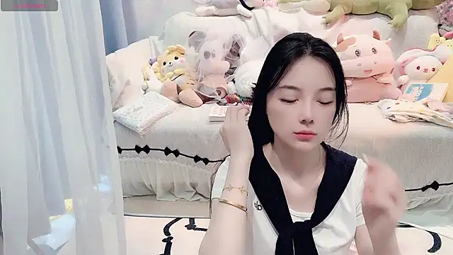AKiKi711 online show from April 22, 4:52 am