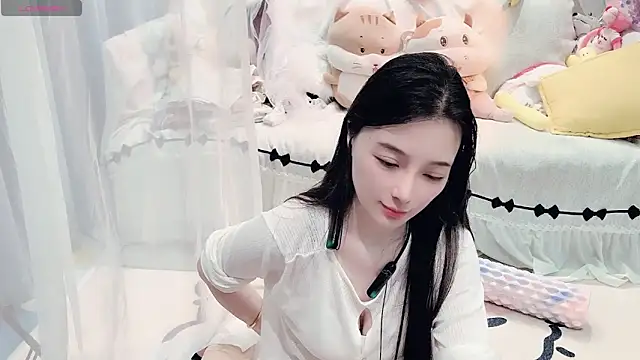 Snapshot of AKiKi711 chatting on June 4, 4:55 pm AKiKi711 online show from June 4, 4:55 pm