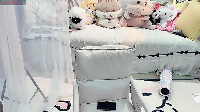 Snapshot of AKiKi711 chatting on July 8, 4:46 am AKiKi711 online show from July 8, 4:46 am