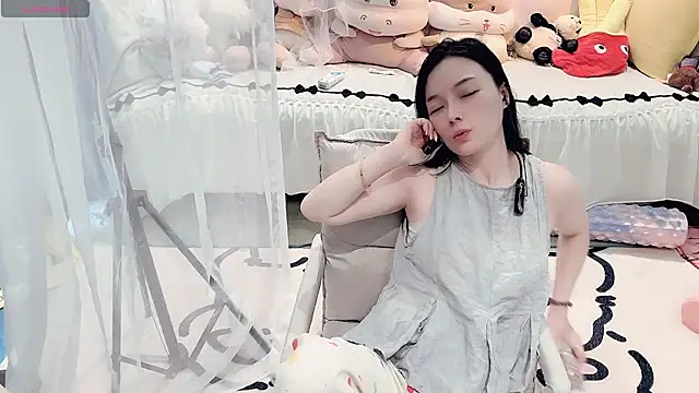 Snapshot of AKiKi711 chatting on July 20, 4:42 am AKiKi711 online show from July 20, 4:42 am
