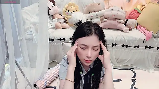 Snapshot of AKiKi711 chatting on July 16, 5:04 am AKiKi711 online show from July 16, 5:04 am