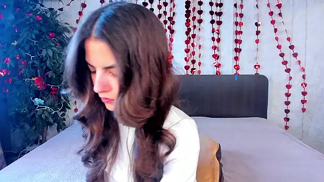 Milana Crystal  online show from February 22, 8:17 am