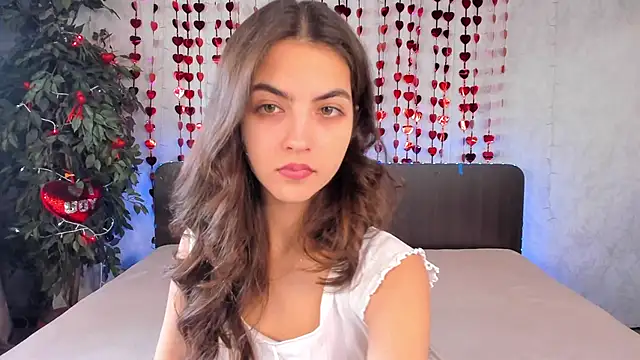 Snapshot of Milana_Crystal_ chatting on February 14, 8:21 am Milana Crystal online show from February 14, 8:21 am