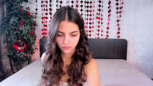 Snapshot of Milana_Crystal_ chatting on March 5, 8:21 am Milana Crystal online show from March 5, 8:21 am