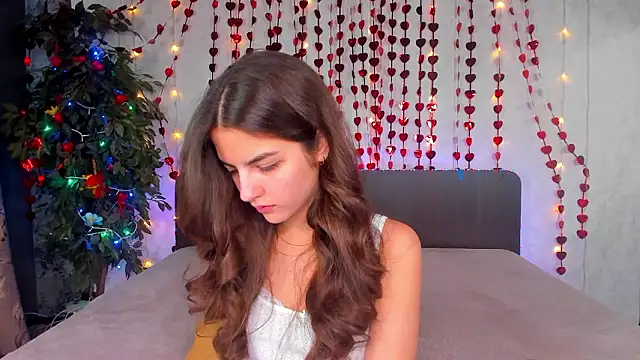 Milana Crystal  online show from March 1, 8:14 am