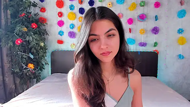 Snapshot of Milana_Crystal_ chatting on March 11, 11:33 am Milana Crystal online show from March 11, 11:33 am