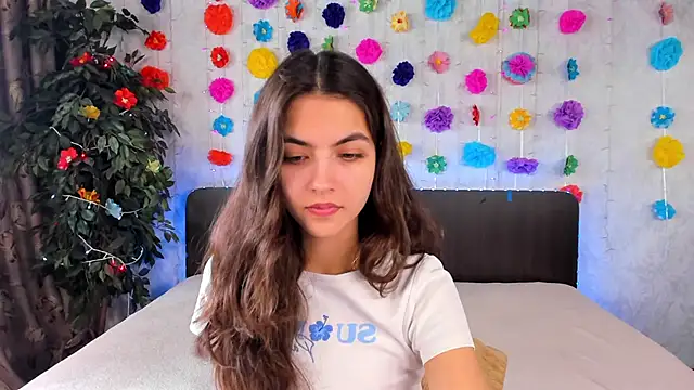 Snapshot of Milana_Crystal_ chatting on March 13, 8:26 am Milana Crystal online show from March 13, 8:26 am
