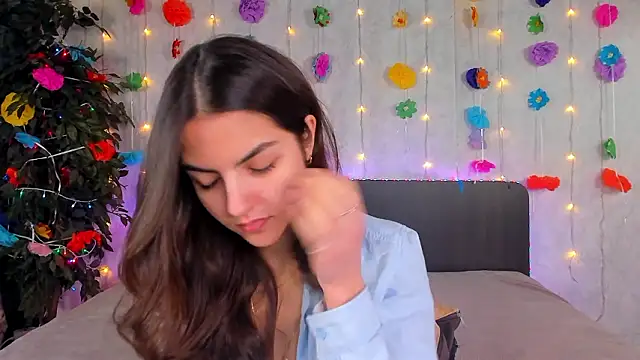 Milana Crystal  online show from March 11, 8:19 am