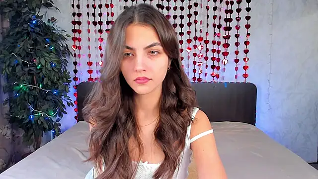 Snapshot of Milana_Crystal_ chatting on February 4, 8:13 am Milana Crystal online show from February 4, 8:13 am