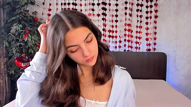 Snapshot of Milana_Crystal_ chatting on February 16, 8:21 am Milana Crystal online show from February 16, 8:21 am