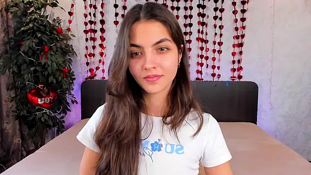 Snapshot of Milana_Crystal_ chatting on March 4, 11:19 am Milana Crystal online show from March 4, 11:19 am
