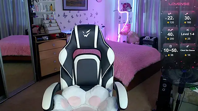 Sidney blush online show from September 26, 8:10 am