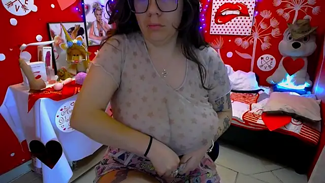 Snapshot of crazylatina_ chatting on February 18, 2:59 pm crazylatina online show from February 18, 2:59 pm