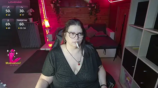 Lola-squirt online show from March 8, 10:24 pm