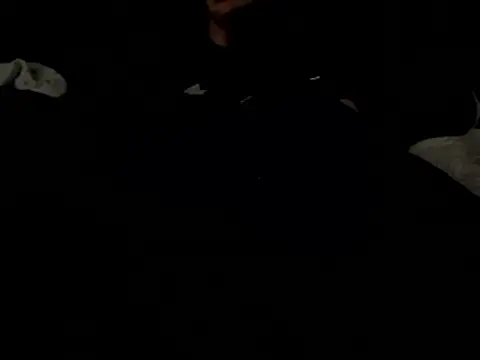 Snapshot of kiksnap-meistro5 chatting on January 9, 11:33 pm kiksnap-meistro5 online show from January 9, 11:33 pm