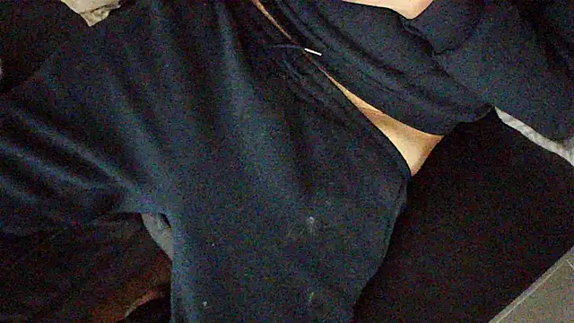 Snapshot of kiksnap-meistro5 chatting on February 27, 6:19 pm kiksnap-meistro5 online show from February 27, 6:19 pm