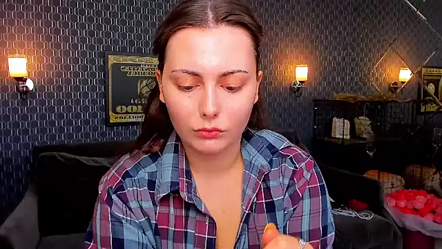 Snapshot of _extraterrestrial_ chatting on October 18, 3:14 pm extraterrestrial online show from October 18, 3:14 pm
