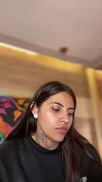 Snapshot of Cori_Paige chatting on December 17, 4:17 am Cori Paige online show from December 17, 4:17 am