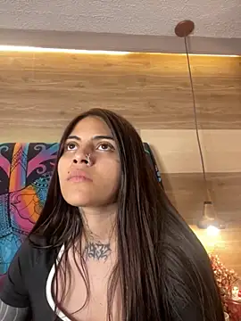 Snapshot of Cori_Paige chatting on December 1, 10:32 pm Cori Paige online show from December 1, 10:32 pm