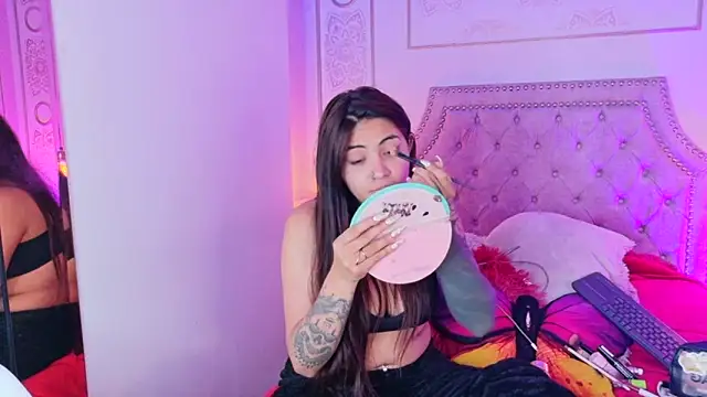 Snapshot of Cori_Paige chatting on February 18, 4:54 am Cori Paige online show from February 18, 4:54 am