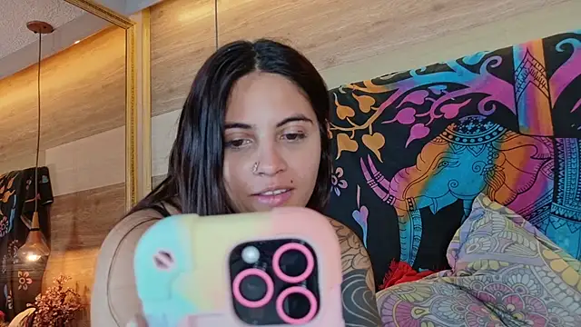 Snapshot of Cori_Paige chatting on November 6, 11:20 pm Cori Paige online show from November 6, 11:20 pm