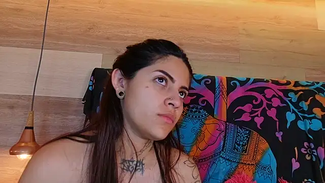 Snapshot of Cori_Paige chatting on November 14, 4:16 am Cori Paige online show from November 14, 4:16 am