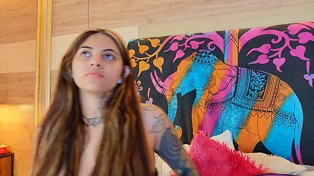 Cori Paige online show from April 2, 4:08 am