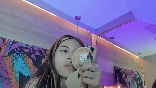 Cori Paige online show from May 14, 4:09 am