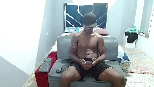 MiguelAngelxl online show from November 6, 11:53 pm