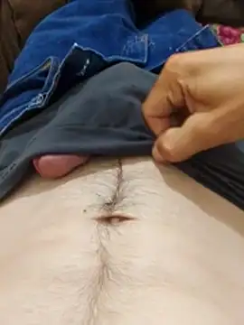 Adee21e online show from December 1, 7:48 pm