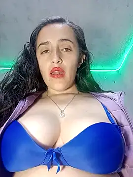 anndreapds online show from February 26, 1:14 am