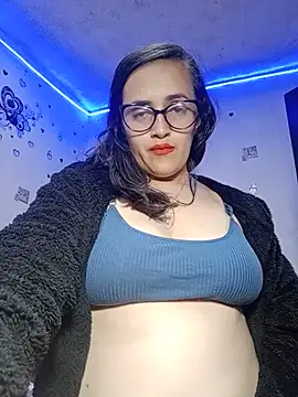 anndreapds online show from June 25, 11:43 pm