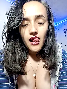 anndreapds online show from October 4, 9:49 pm