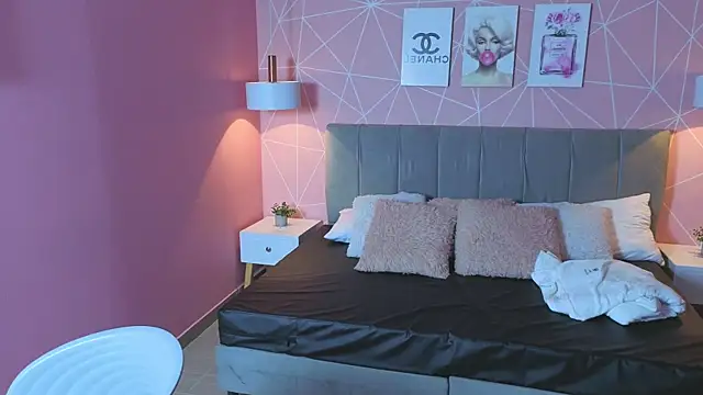 Snapshot of zara__sweet chatting on May 19, 1:29 pm zara sweet online show from May 19, 1:29 pm