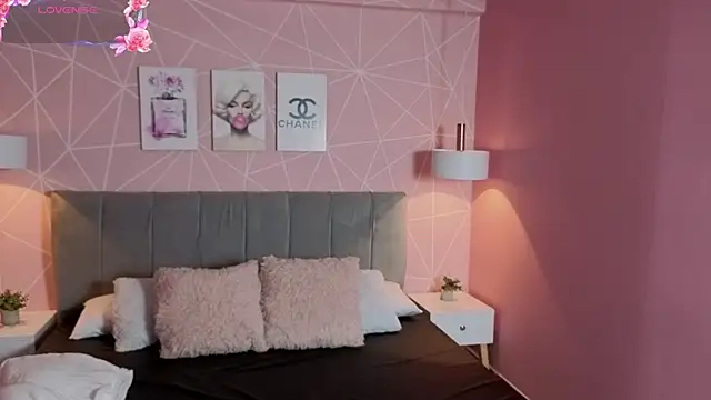 Snapshot of zara__sweet chatting on June 19, 2:01 pm zara sweet online show from June 19, 2:01 pm