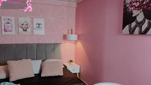 Snapshot of zara__sweet chatting on June 27, 3:18 pm zara sweet online show from June 27, 3:18 pm