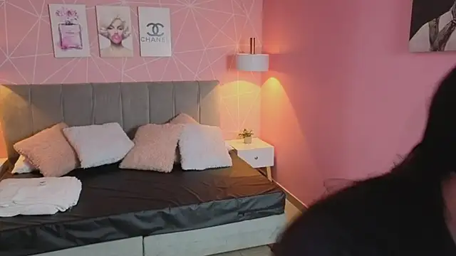 Snapshot of zara__sweet chatting on May 13, 1:40 pm zara sweet online show from May 13, 1:40 pm