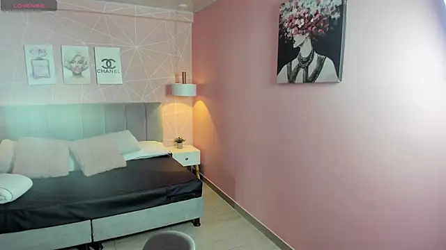 zara  sweet online show from November 6, 1:48 pm