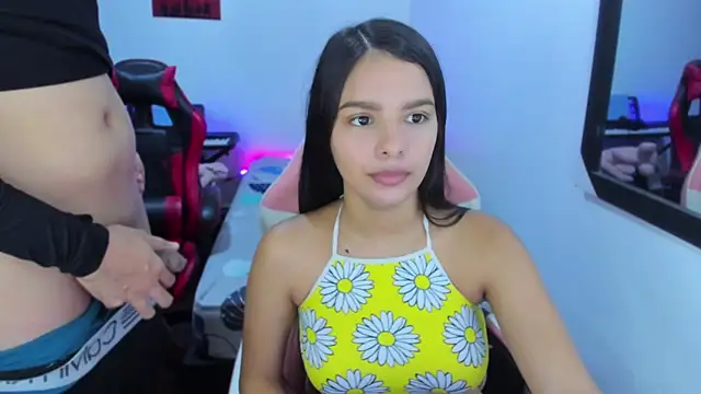 jessi and boy online show from November 17, 3:05 pm