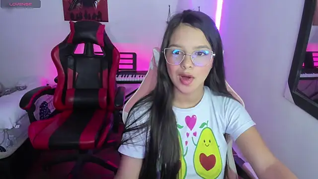 jessi and boy online show from March 3, 3:19 pm