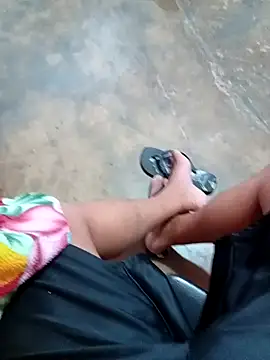 Snapshot of rau_4455 chatting on December 18, 10:30 am rau 4455 online show from December 18, 10:30 am