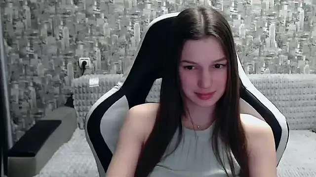 Snapshot of MissMiaCutie chatting on February 24, 3:09 pm MissMiaCutie online show from February 24, 3:09 pm
