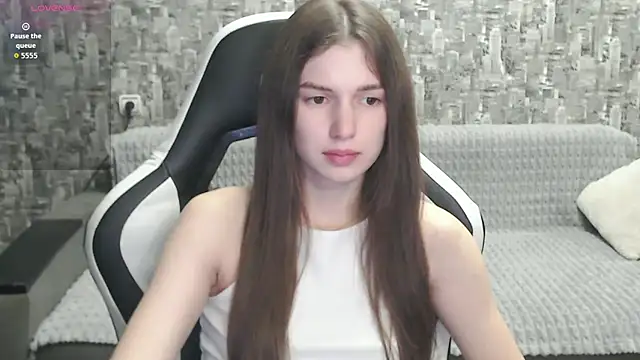 Snapshot of MissMiaCutie chatting on September 22, 11:49 am MissMiaCutie online show from September 22, 11:49 am