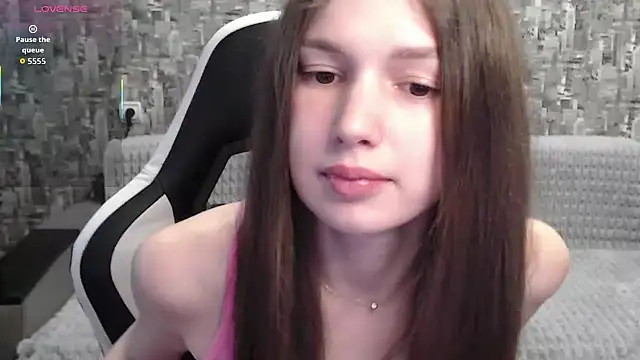Snapshot of MissMiaCutie chatting on October 4, 12:17 pm MissMiaCutie online show from October 4, 12:17 pm